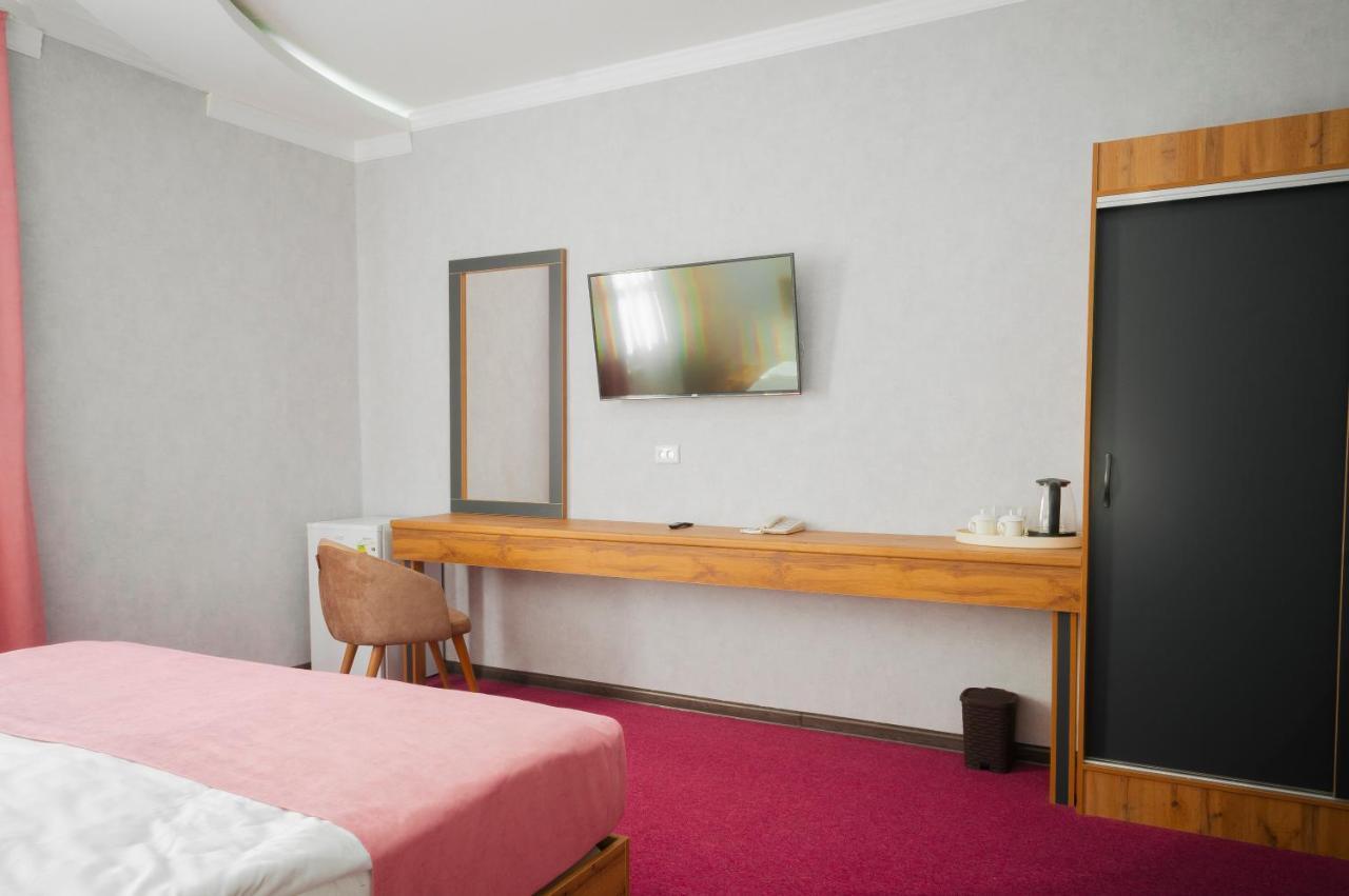 Rich Hotel Turkistan Eksteriør bilde